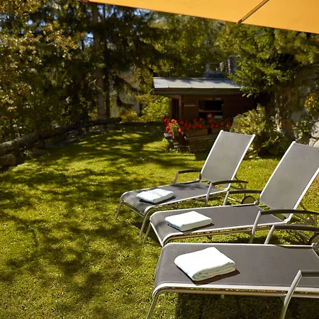 Casanna Center Hotell 3*